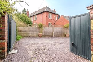 Photo 63- click for photo gallery